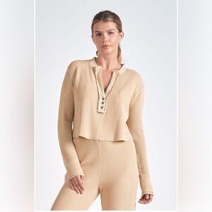 Elan waffle crop sweater style WA11164